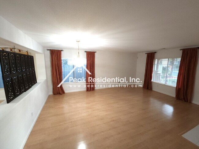 Photo - Very Nice 3bd/2ba Elk Grove Home in Laguna West!