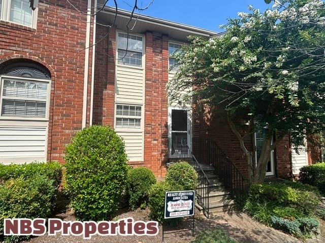 Building Photo - 6523 Deane Hill Dr Rental