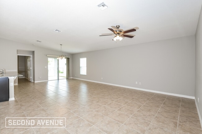 Photo - 1312 Vancouver Ave SE