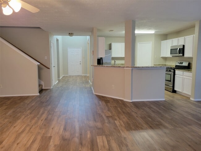 Photo - 19426 Old Barngate Ln