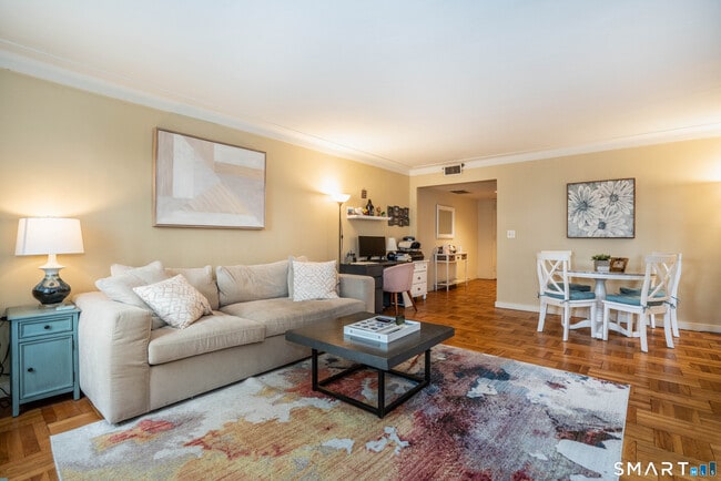 Photo - 20 Outlook Ave Unit 106
