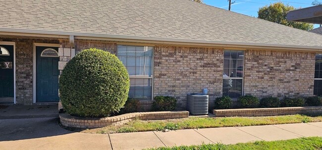 Building Photo - 4120 Faith Rd