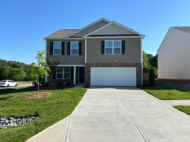 Building Photo - 2754 Sherrills Stream Dr
