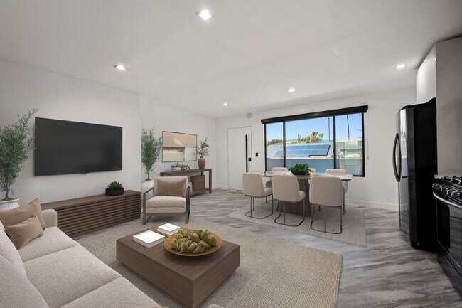 UNIT 5 - AVAILABLE NOW - 955 N. Oxford Ave.