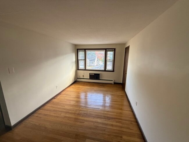 Photo - 372 Park St Unidad 8