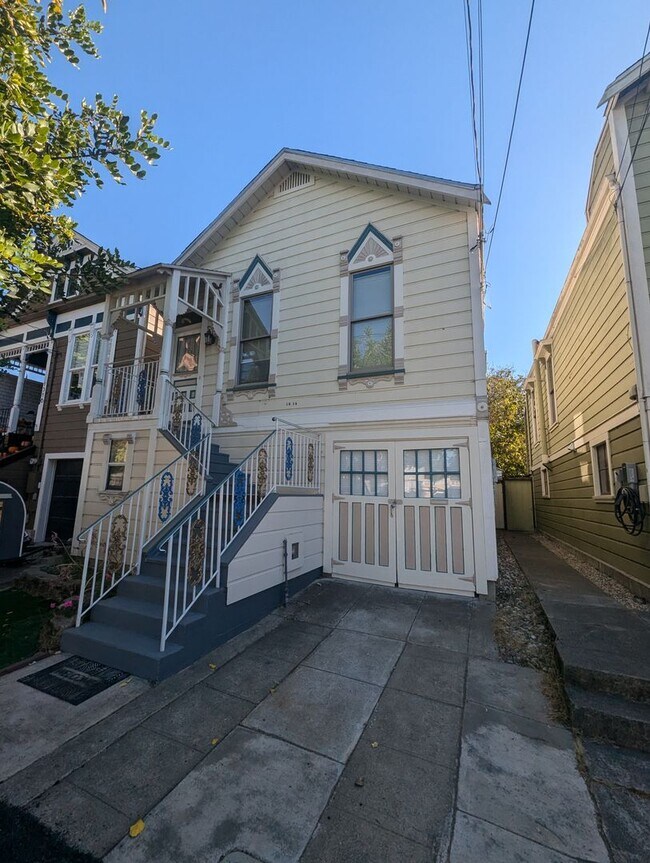 Adorable and Historic Home in West Alameda House Rental in Alameda
