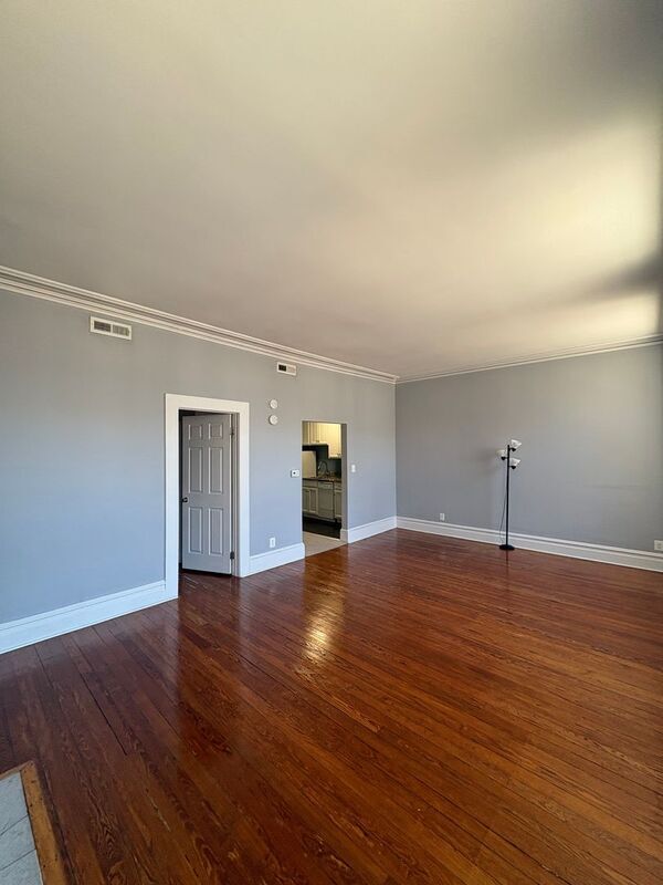 Photo - 1118 St Paul St Unidad Apt 3F