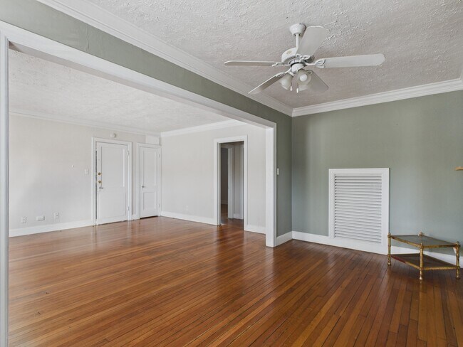 Photo - 1920 Richmond Ave. Unit 13