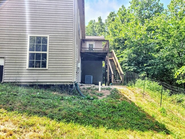 Photo - Beautiful fenced home
