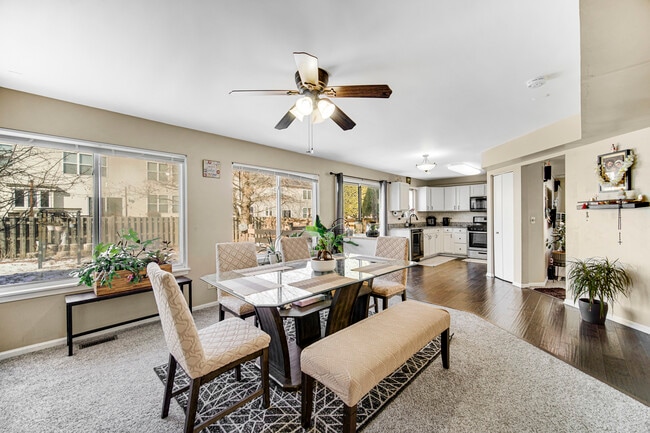 Photo - 1384 Roxbury Dr