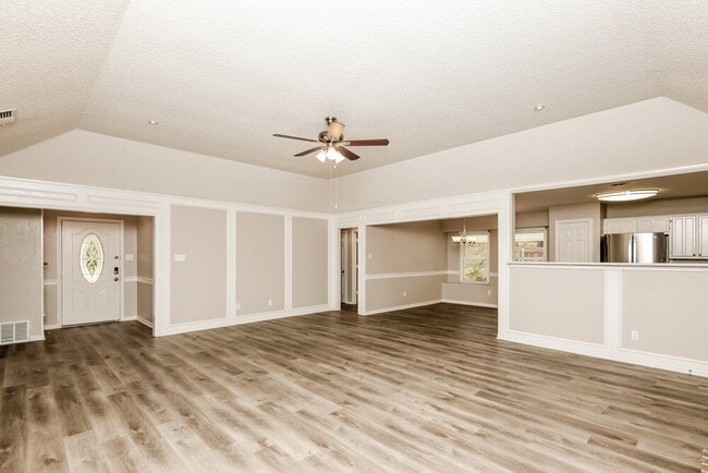 Photo - 1913 Green Willow Dr