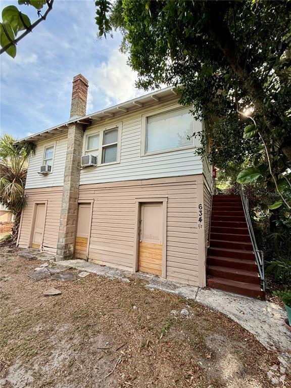 Building Photo - 610 1/2 14th St N Unit 1/2 Rental