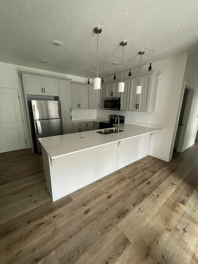 Photo - 2303 E 830 S