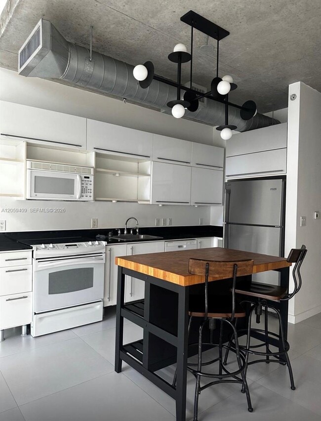 Photo - 690 SW 1st Ct Unit 1220