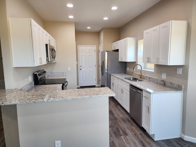 Photo - 2703 S Onyx Dr