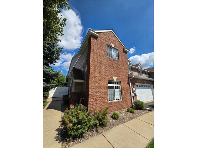 Building Photo - 18442 Lafayette Way