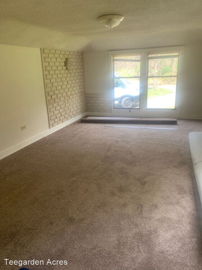 Photo - 3 br, 1 bath House - 4245 State Route 45