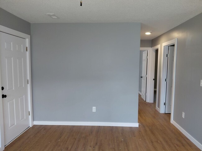 Photo - 411 SE Pinecrest Dr