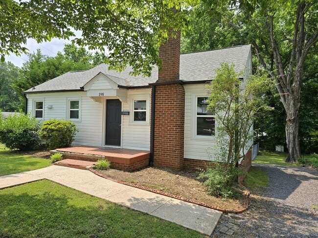Photo - 198 Spring St