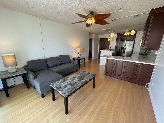 Photo - Gorgeous renovated high-floor apartment in great building. Unit 1702