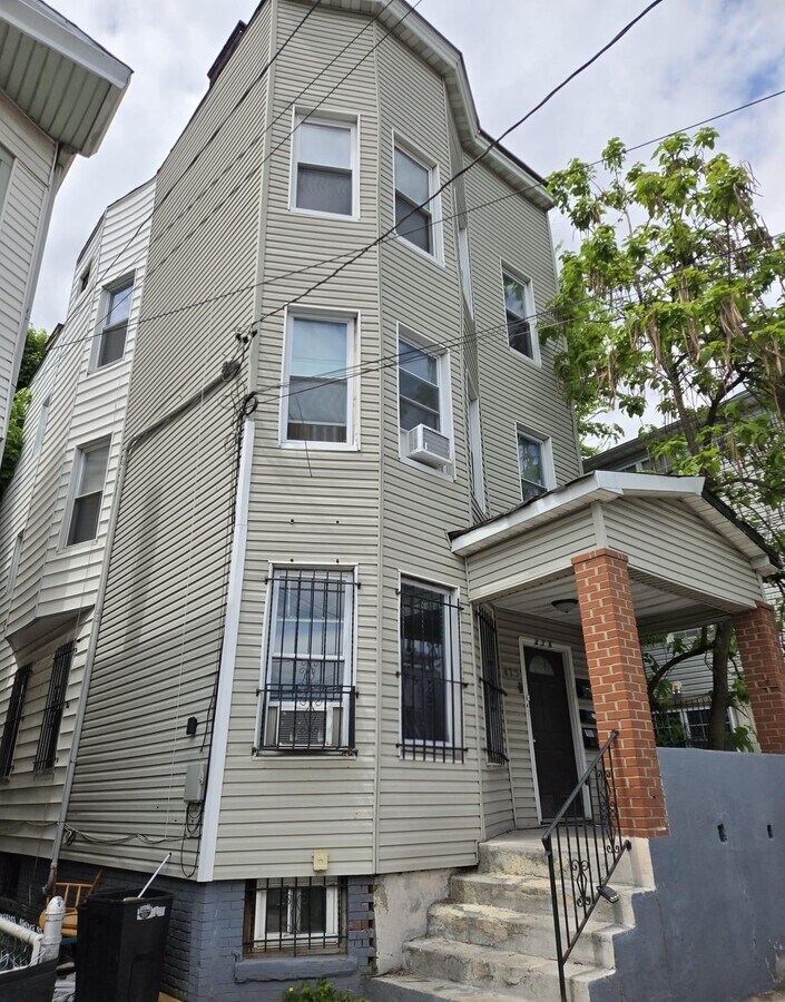 Photo - 475 S 19th St Unit #1