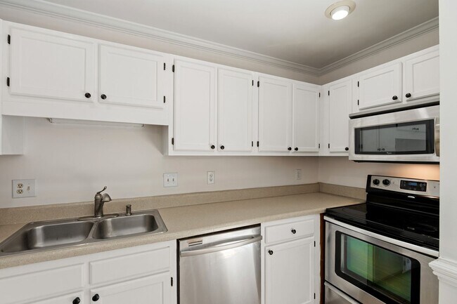 Photo - LOCATION!! Updated Townhome in Sought-After Durham Woodcroft neighborhood