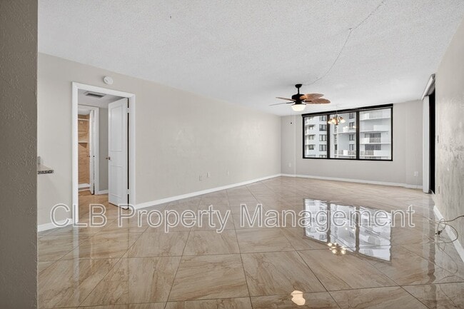 Photo - 3051 S Atlantic Ave Unidad 505