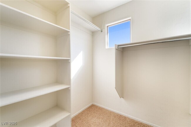 Photo - 2621 Le Pontet Terrace