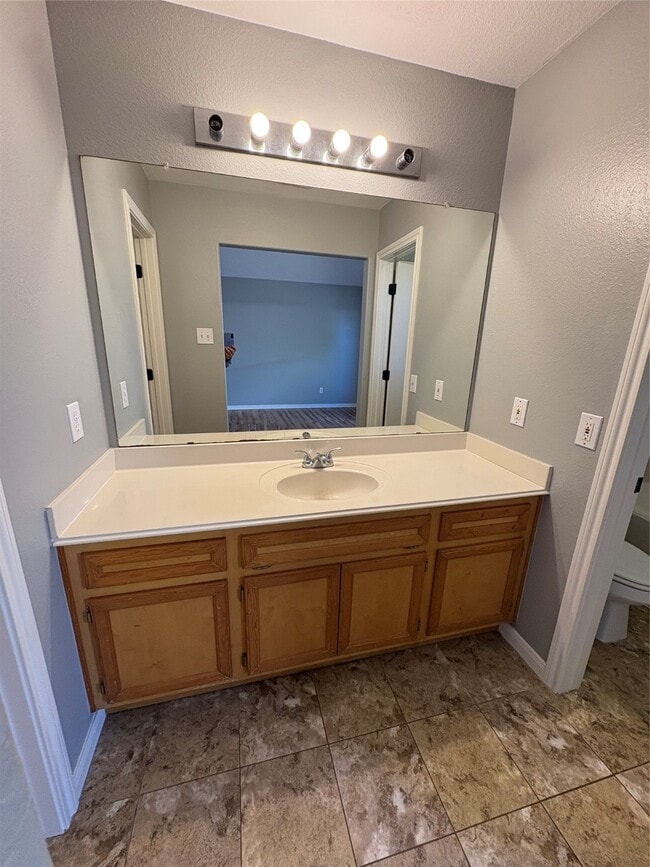 Photo - 3003 30th St N