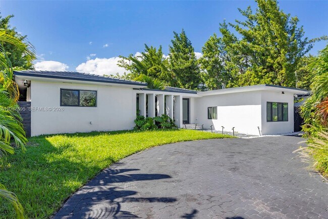 Photo - 8220 Hawthorne Ave