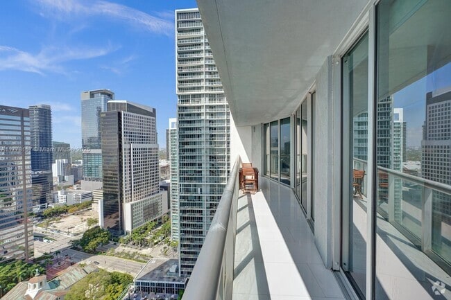 Building Photo - 475 Brickell Ave Unit 3309 Rental
