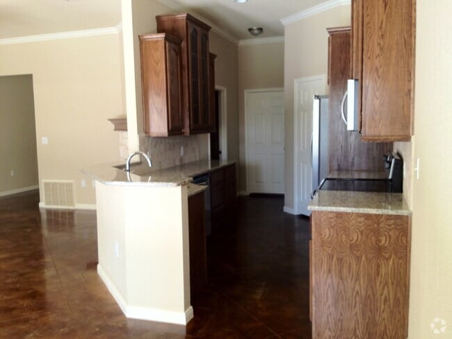 Building Photo - Duplex Rental