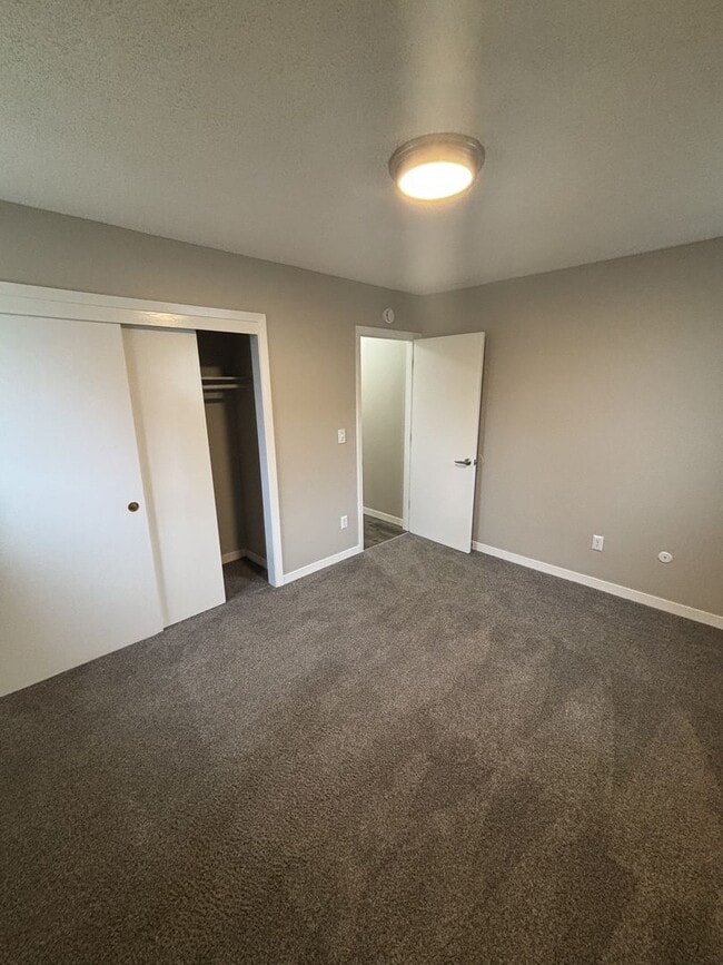 Photo - Oaks of West Saint Paul