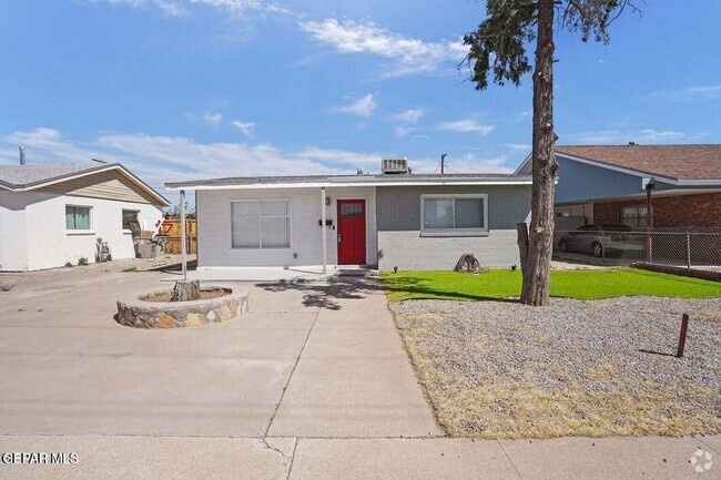 Building Photo - 5021 Tetons Dr Rental