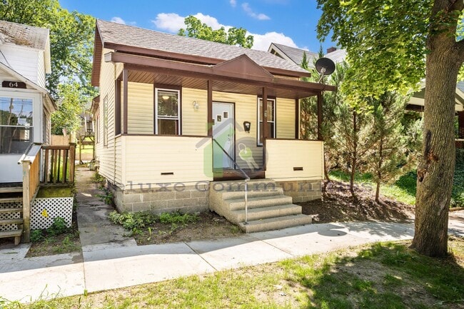 Photo - 62 Quimby St NE