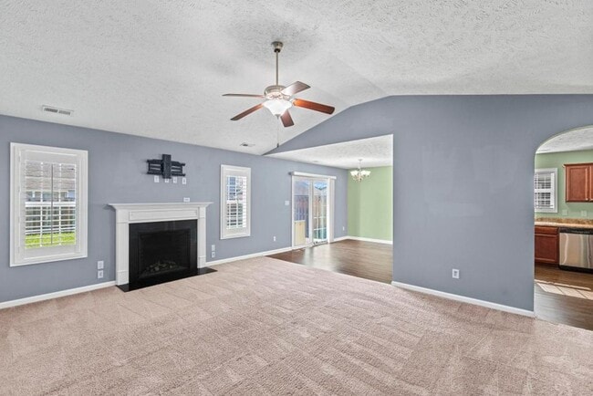 Photo - Beautiful home in great neighborhood!