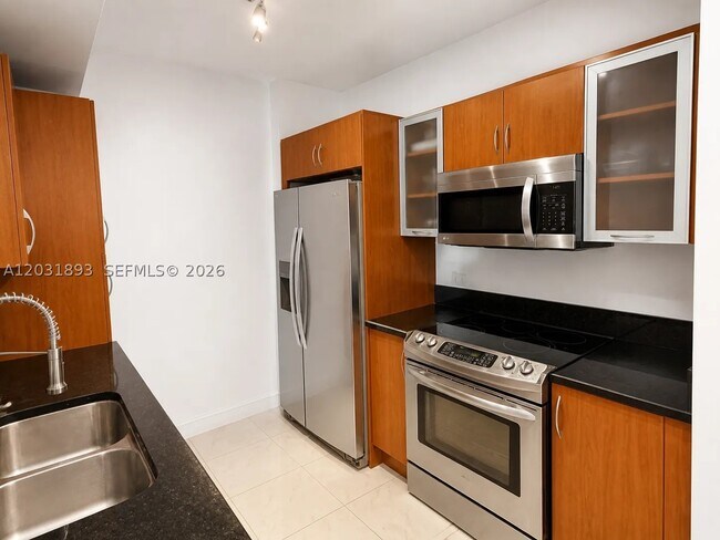 Photo - 18800 NE 29th Ave Unit 405