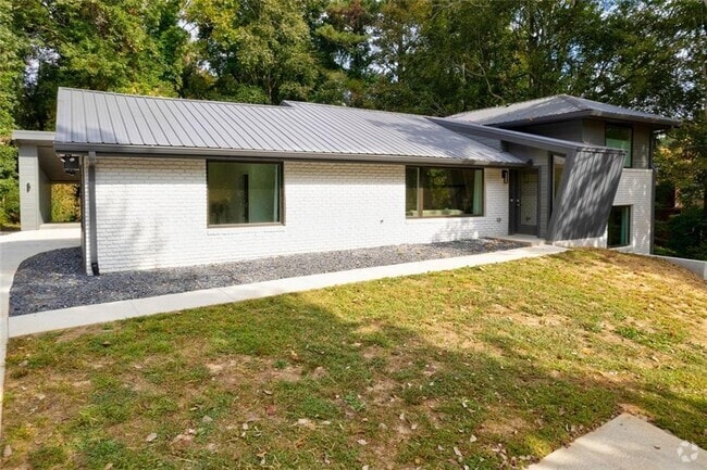 Building Photo - 390 Windsor Pkwy Rental