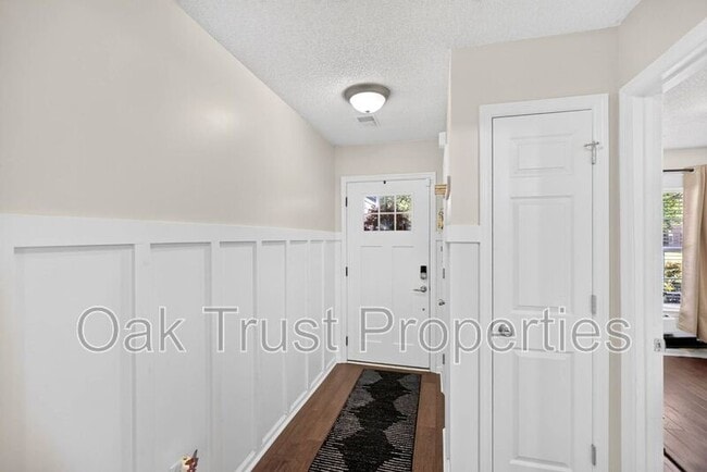 Photo - 137 Venice St