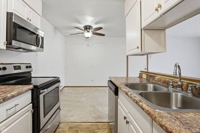 Photo - 627 S Virginia Rd Unit 112