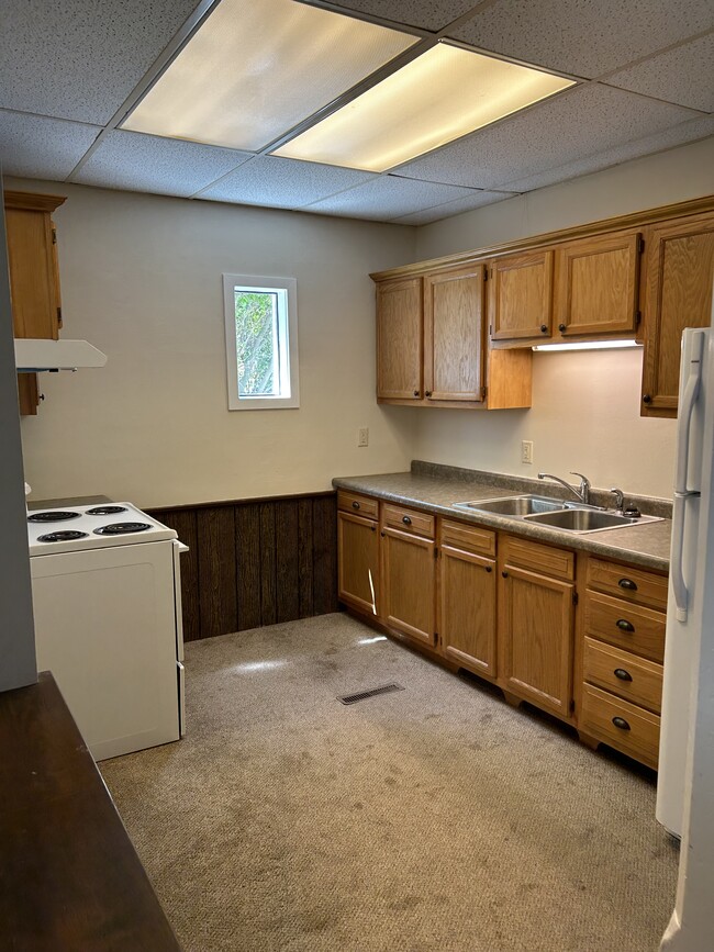 Photo - 108 S Main St Unit apt A