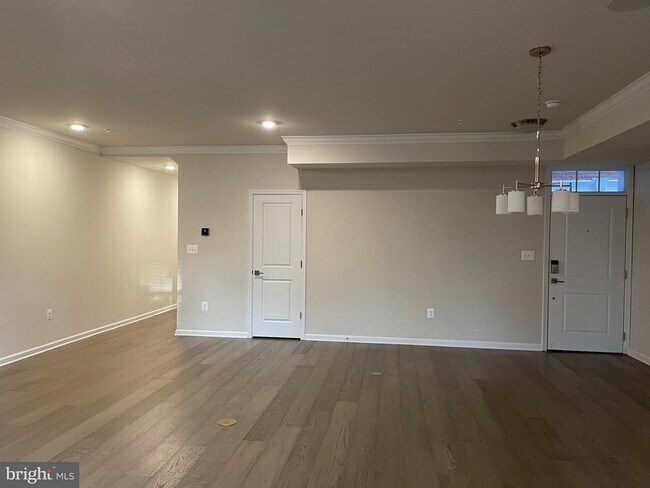 Photo - 23255 Milltown Knoll Square Unidad 102