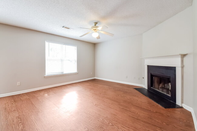 Photo - 3038 Summer Breeze Dr