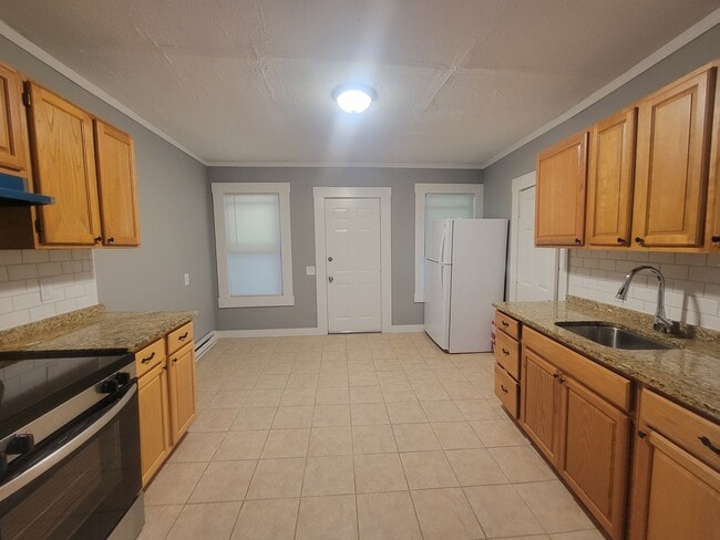 162 Rollstone St Unidad A