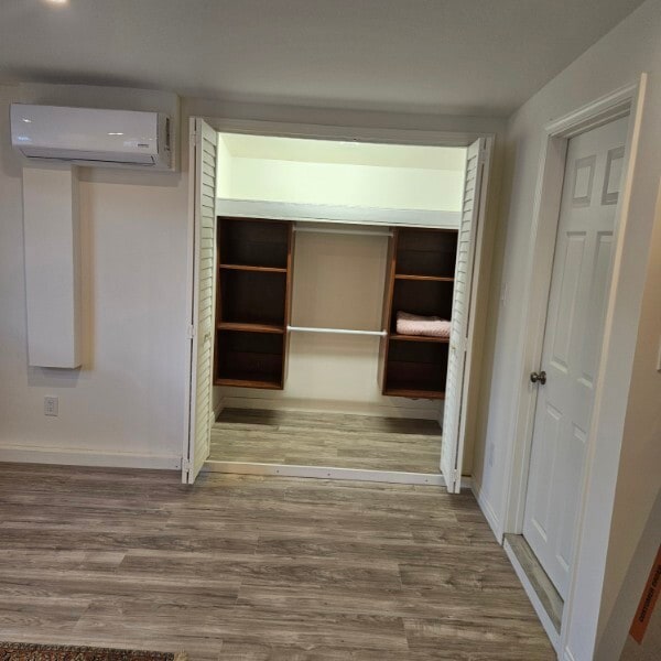 Building Photo - 4510 Willens Ave Unit 1