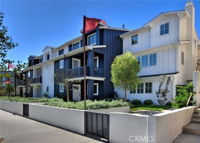 Photo - 4641 Cahuenga Blvd