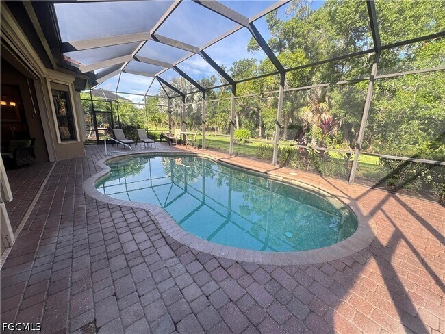 11848 Rosalinda Ct