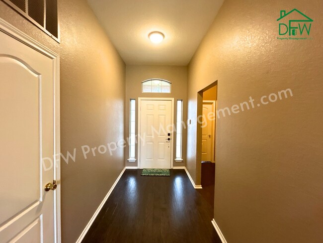 Photo - Inviting 3BR/2BA Home with Spacious Backyard for Lease in Fort Worth