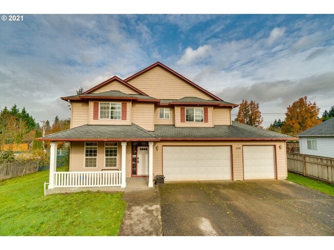 Building Photo - FANTASTIC 4 Bed 2.5 Bath Home in Salmon Cr...