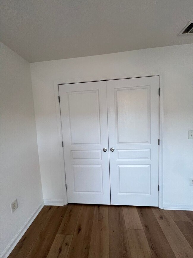 Photo - 16-1611 Summers Unidad 16-1611 - C